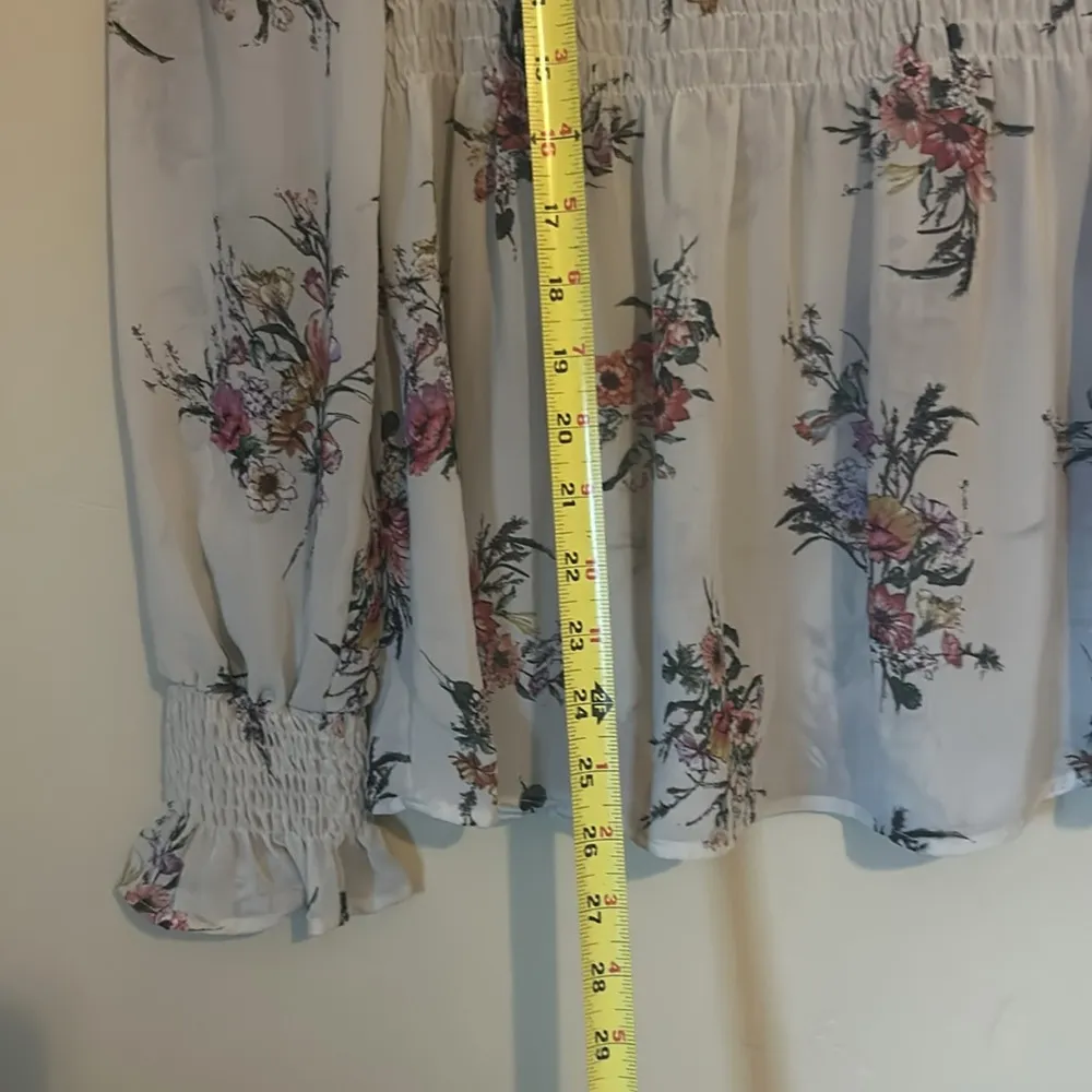 Sweet Rain Women’s Sheer Long Sleeve Floral Top Sz Small - Image 5