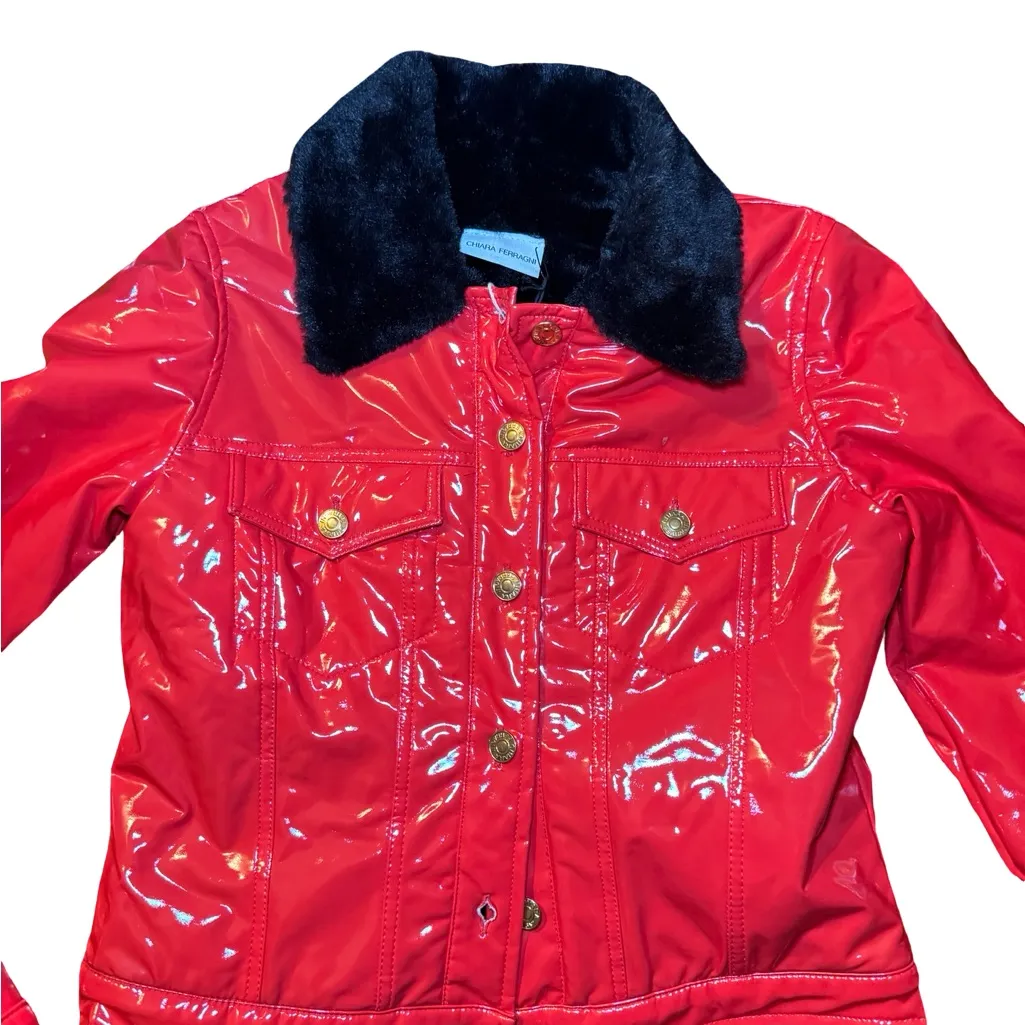 Chiara Ferragni Red Patent Bomber Jacket with Black Faux Fur Collar - Image 6