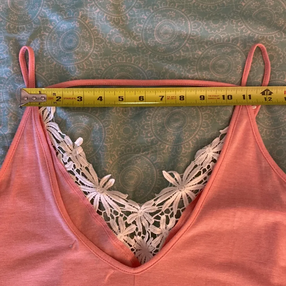 V-neck floral trim tank top - Image 7