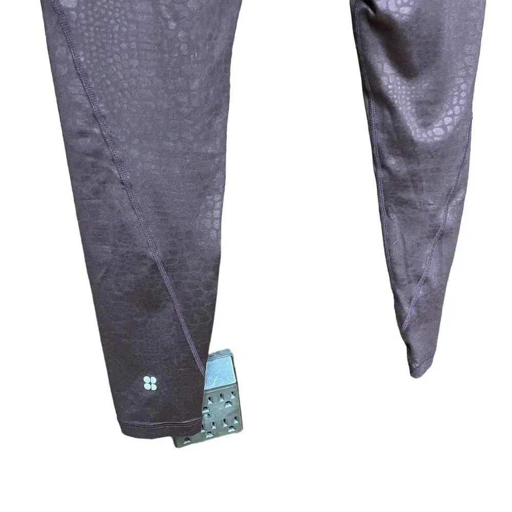 Sweaty Betty All Day Embossed Crocodile‎ 7/8 Leggings Maroon Red Size XS - Image 6