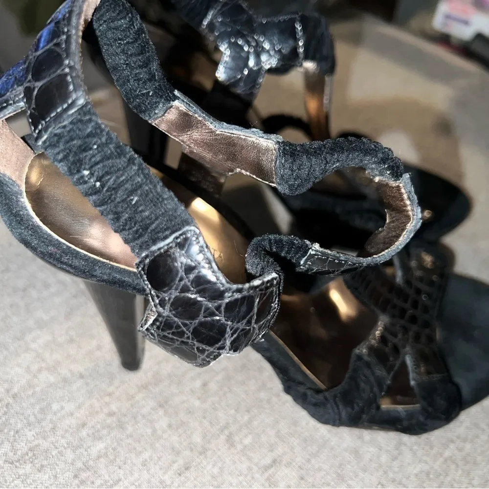 BOTTEGA VENETA Velvet T-Strap Sandal with Platform- Size 40/ US 9 - Image 4