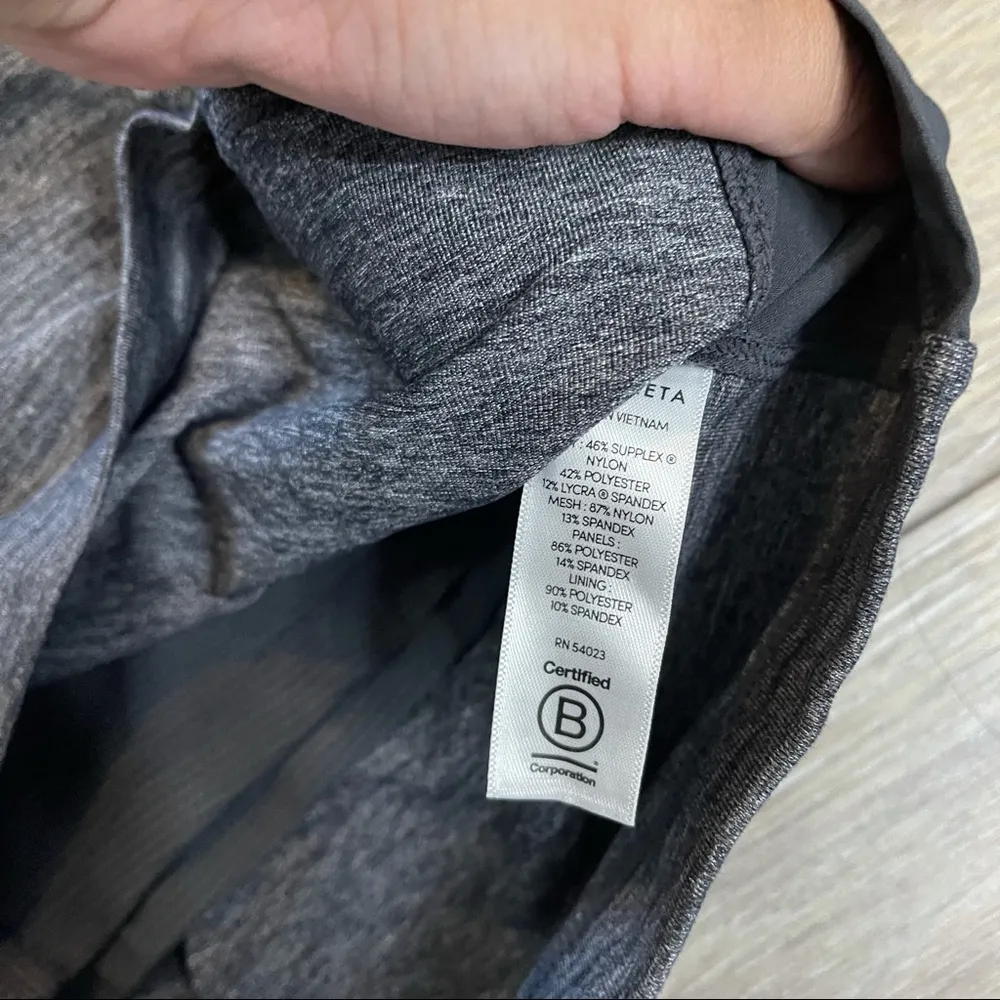 Athleta excursion skort skirt with‎ pockets size small - Image 5