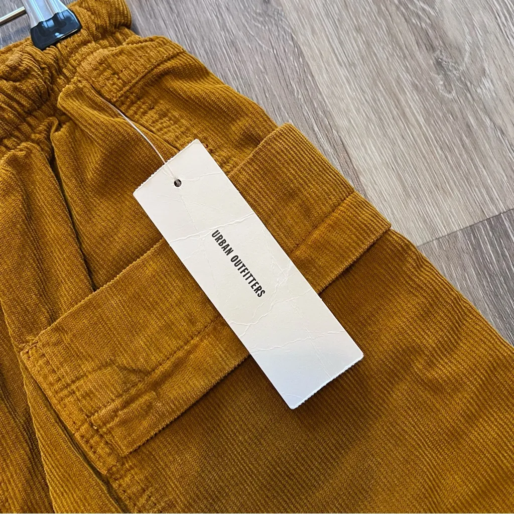 NWT urban outfitters kimchi blue corduroy lowrise baggy pants - Image 4