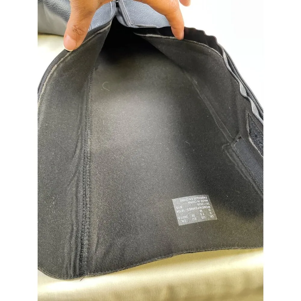 Clarks Women's Black Tall Riding Boots/Shoes Zipper Sides Size 7.5 SKU 4849 - Image 7