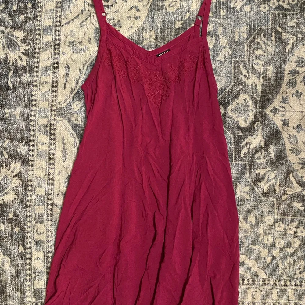 Torrid Magenta Trapeze Mini Dress with Lace‎ Detail Size 00 - Image 2