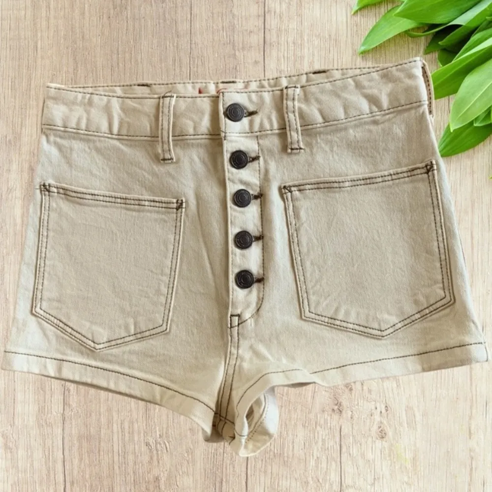 Free People Denim Jean Shorts New We The Free 27 Button Fly High Waist Ivory - Image 9