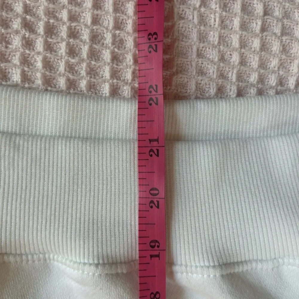 Humorous sarcastic Valentine’s Day crewneck sweatshirt red heart break up NWT SM White - Image 6