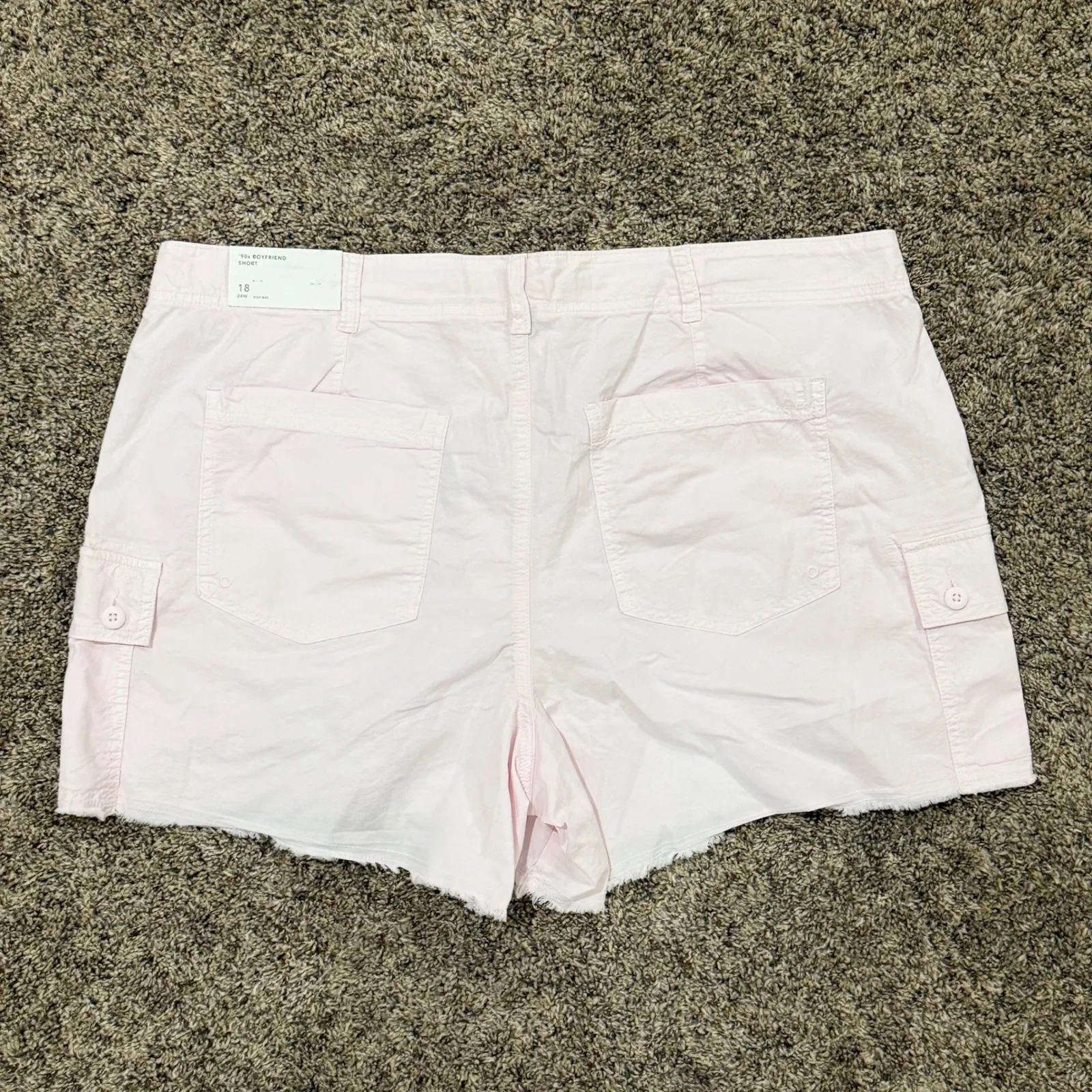 NWT American Eagle 90s Boyfriend Shorts Twill Canvas Cargo Raw Edge Pale Pink 18 - Image 2