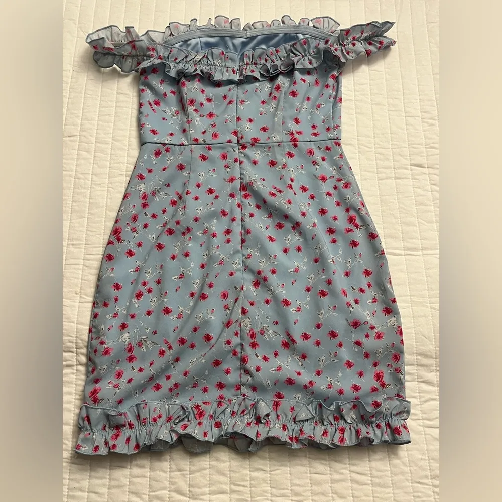 Superdown light blue floral off shoulder mini dress - Image 4