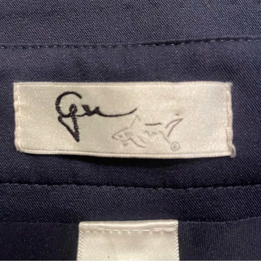 Greg Norman Navy Blue Women's Skirt with white piping on pockets size 10 - Image 5