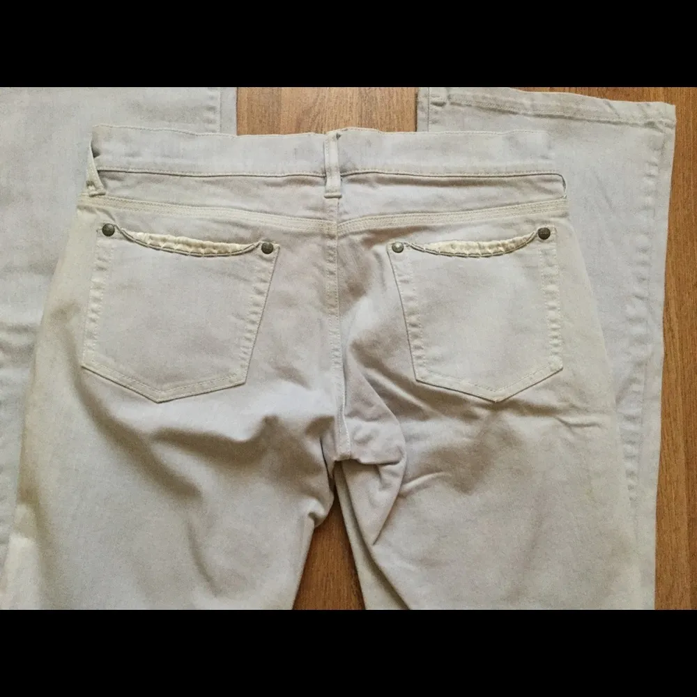 white house black market denim grey straight leg 5 pocket jeans low rise size 4 - Image 2