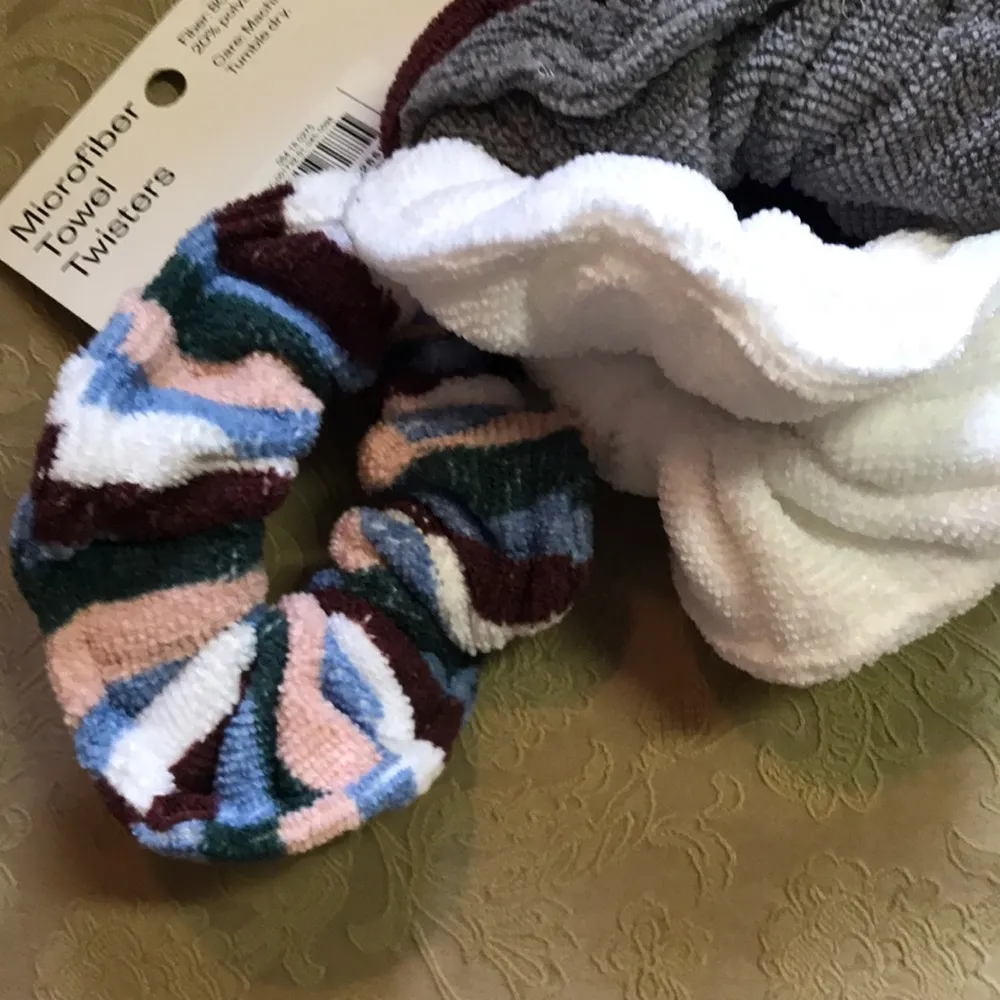 NWT Room Essentials 4 Pack Towel Twisters - Image 6