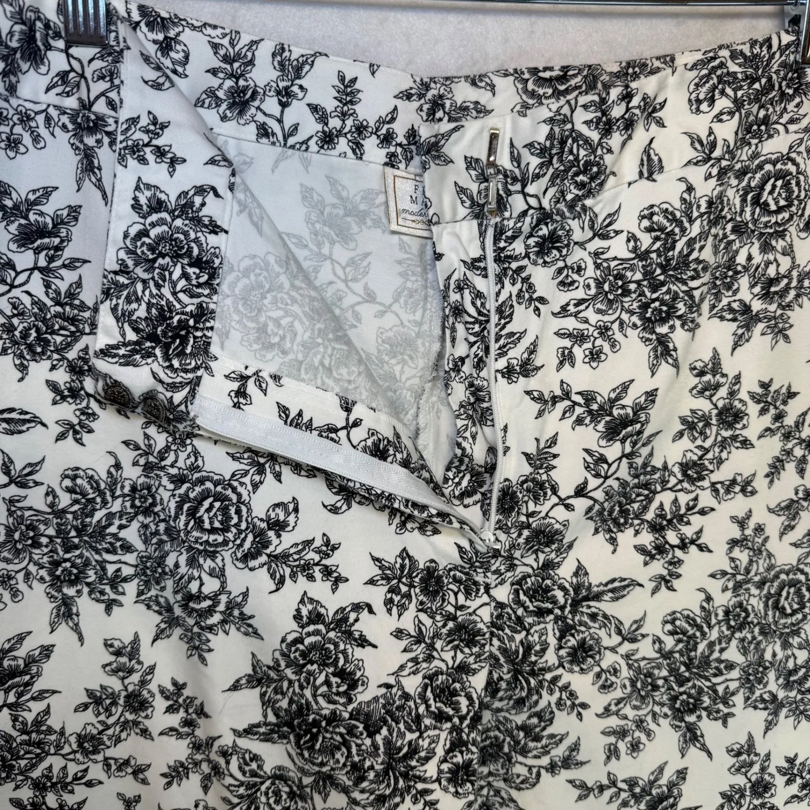 VTG FIELD MANOR Modern Classics Floral Print Wide Leg Pants Women's Size 16 Black - Image 6