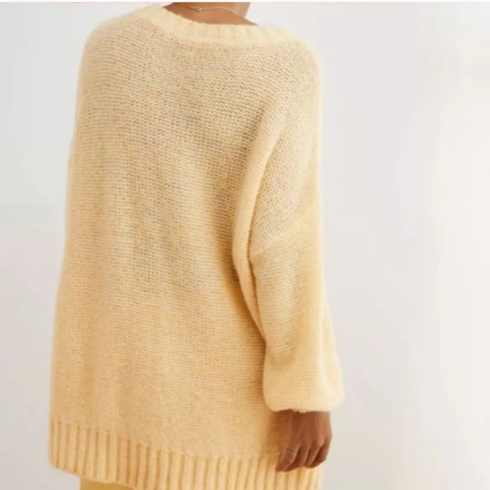 Aerie Happy Place Oversized Long Cable Knit Sweater Pail Yellow Size Medium - Image 3