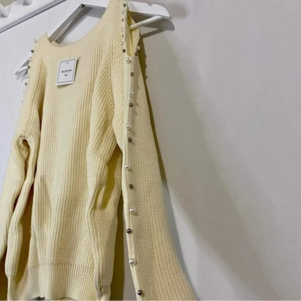 Belle De Jour Women’s Beaded Trim Cutout Shoulder Sweater Cream Size Large NWT - Image 6