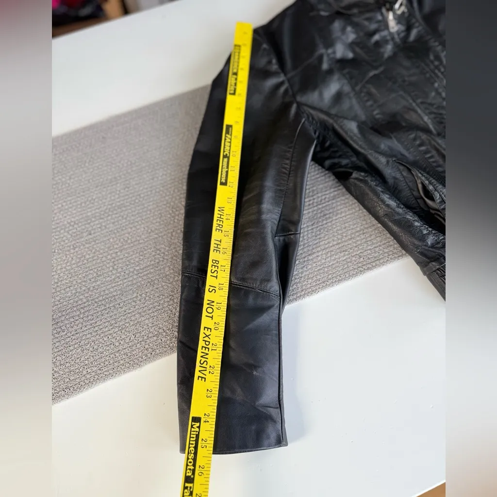 Vintage 80s Black Leather Buckle Neckline Cropped Leather Jacket Sz 46 Large XL - Image 9