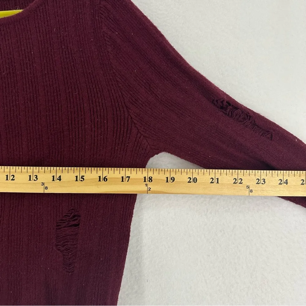 Forever 21 Cropped Crewneck Distressed Sweater Women’s L Red - Image 4