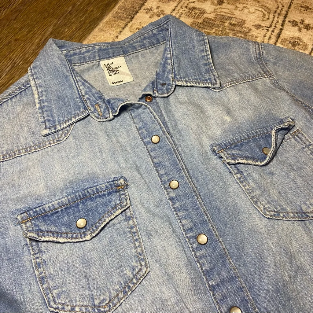 H&M Sky Blue Denim Long Sleeve Fitted Top - Image 8