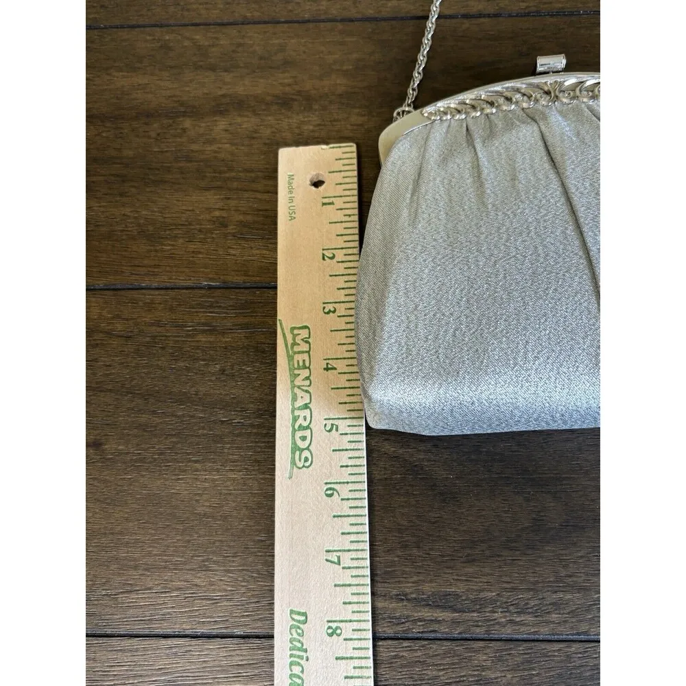 Vtg Mid Century HL USA Harry Levine Silver Metallic Clutch Purse - Image 4