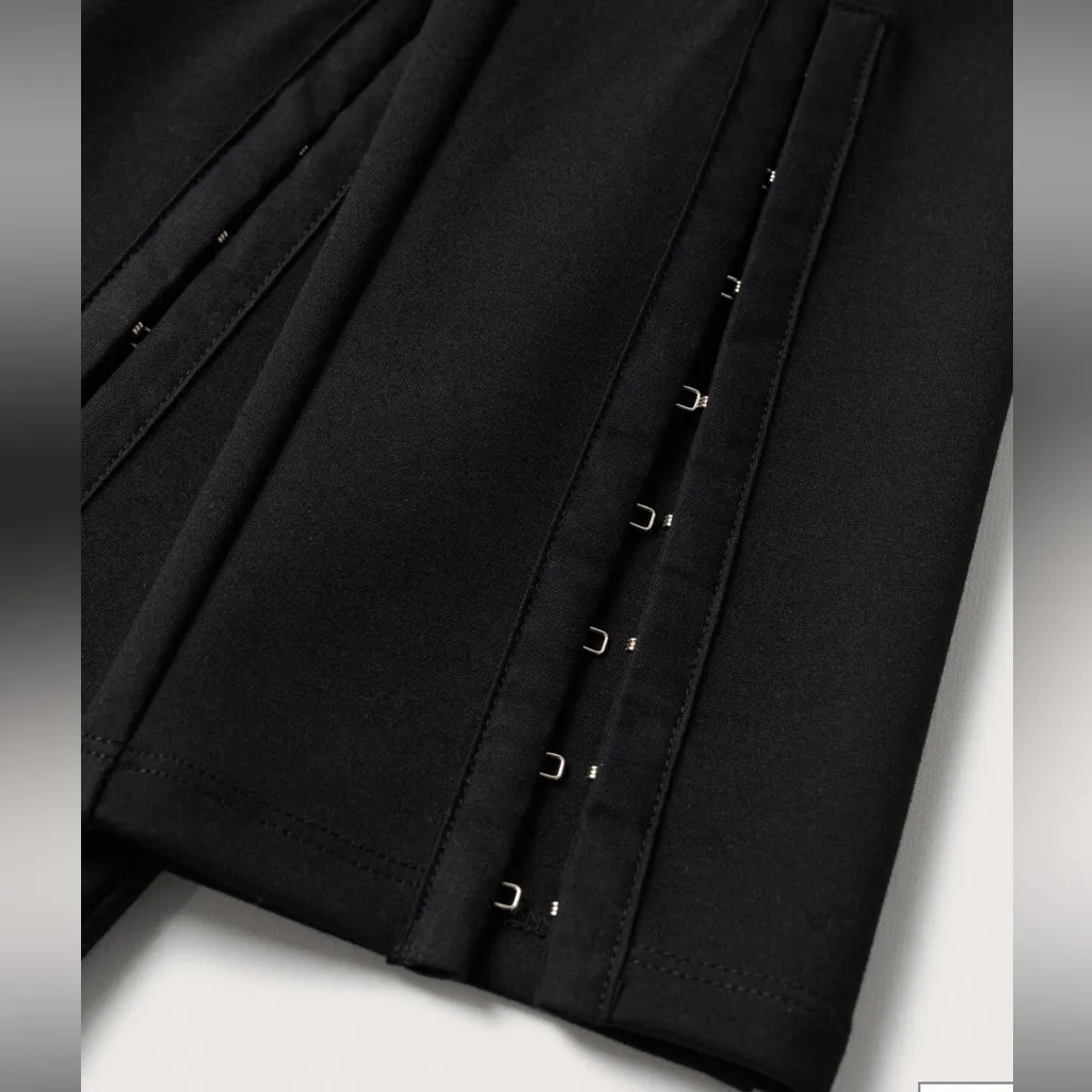 Mango Black Ankle-Cropped Pants with Slit - Image 6