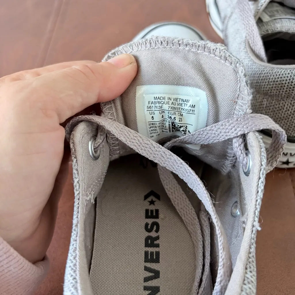 Converse  women’s sneaker - Image 6