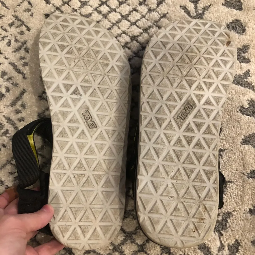 Black teva sandals size 11 - Image 3