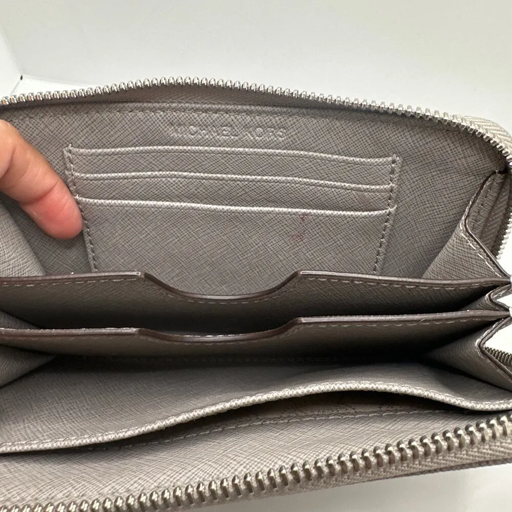 MICHAEL KORS Gray Wallet - Image 5
