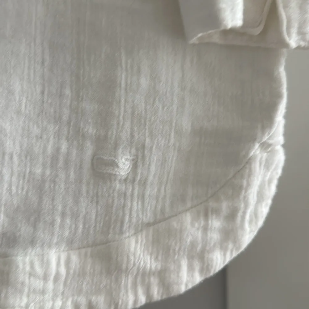 Vineyard Vines Top Women’s - Image 2