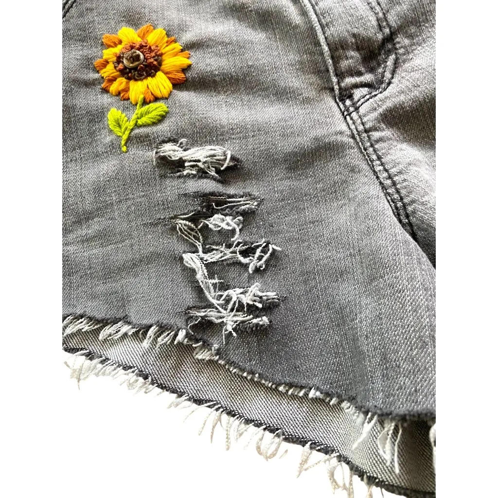 Handmade Embroidered Sunflower Festival Denim Shorts Black Size 12 Boho Summer - Image 7