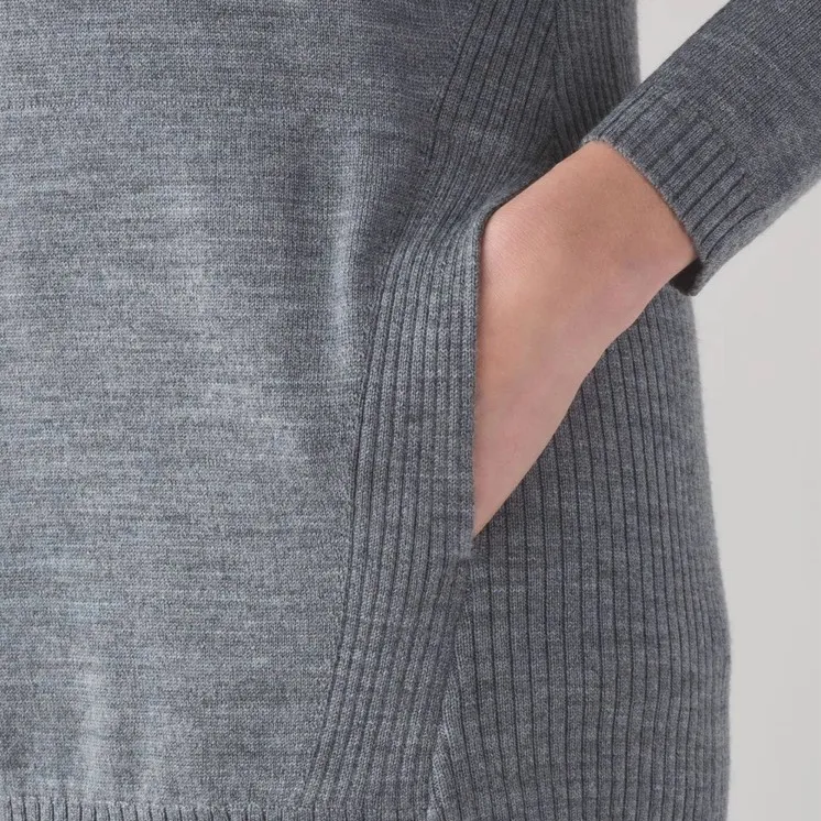 Lululemon Sweat And‎ Savasana Sweater Size 6 - Image 3