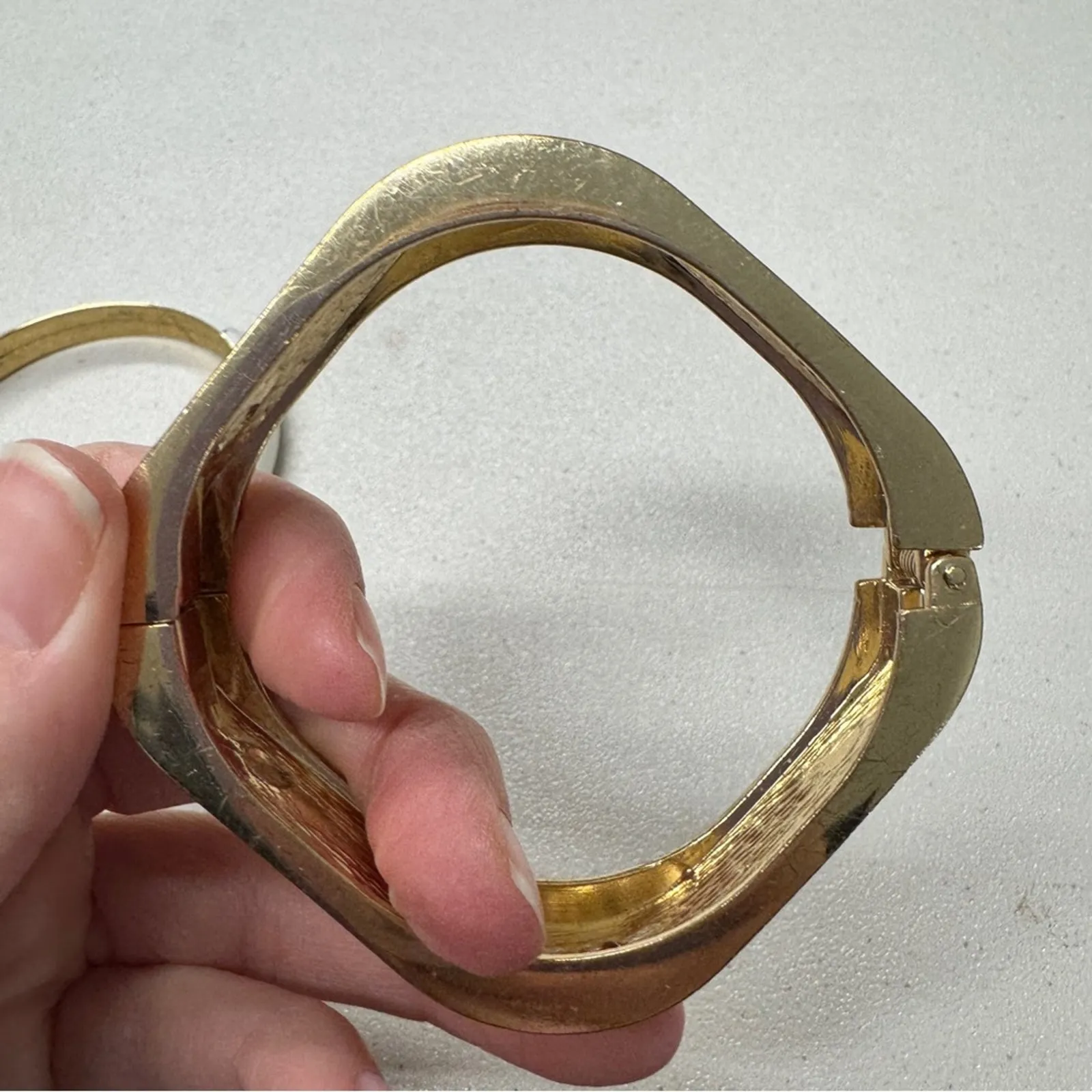 Vintage Enamel Bangles Bracelets Set of 3 Costume Jewelry Chunky Boho Orange - Image 4