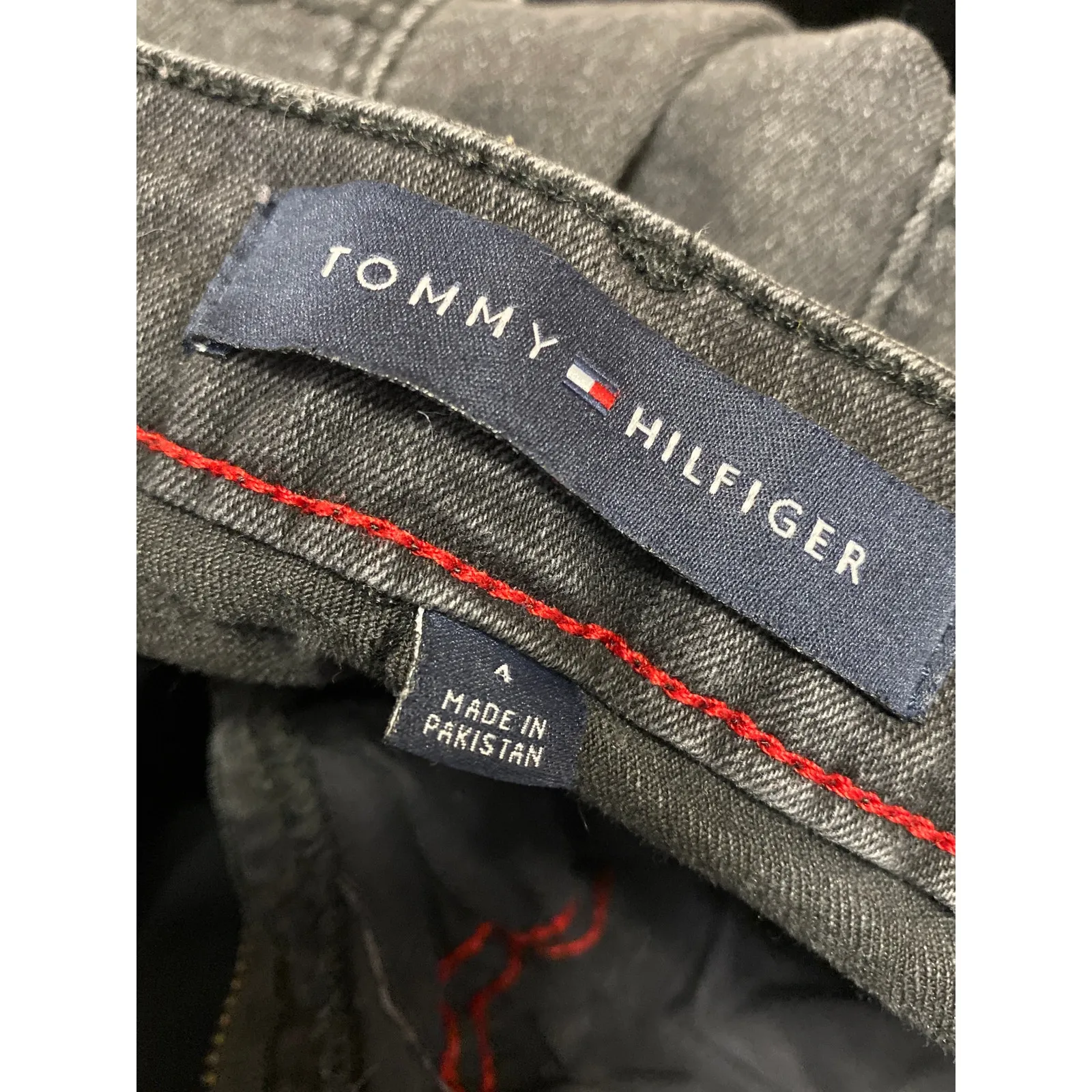 Tommy Hilfiger Women's Black Mid Rise Slim Skinny Leg Denim Jeans Pants Size 4 - Image 3