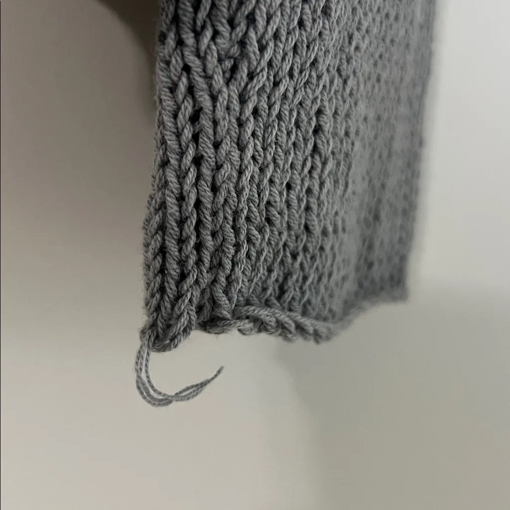 Wooden Ships gray knit v-neck sweater STARS size XS - Image 6