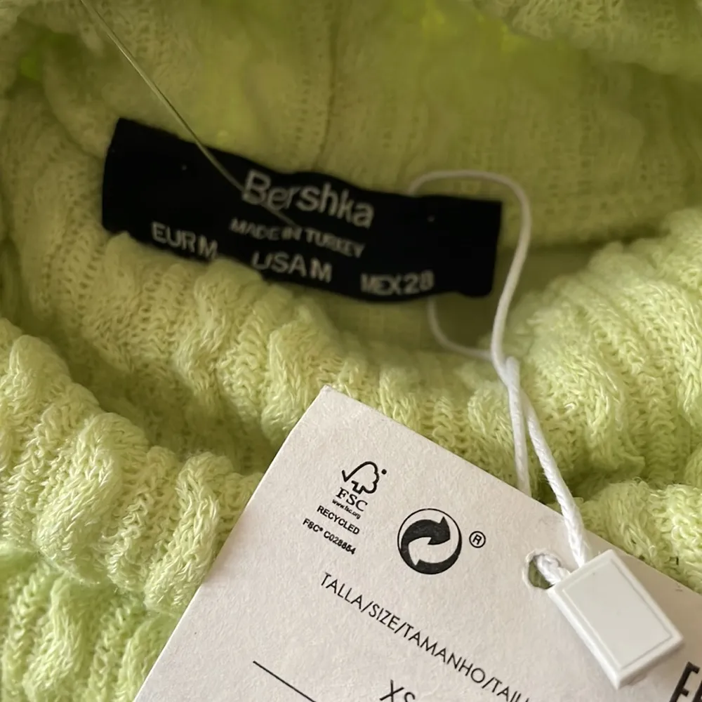 NWT Bershka Ribbed Cropped High Neck Sweater Lime Green Medium - Image 7