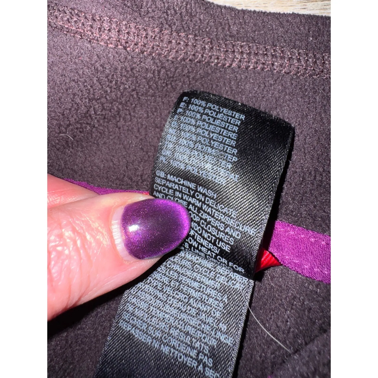 The North Face L Fitted Fleece Mid layer Long Sleeve Deep Plum Purple Top - Image 10