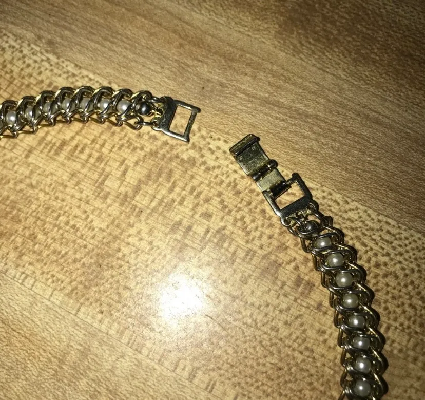 Petite pearl braided gold chain link choker - Image 7