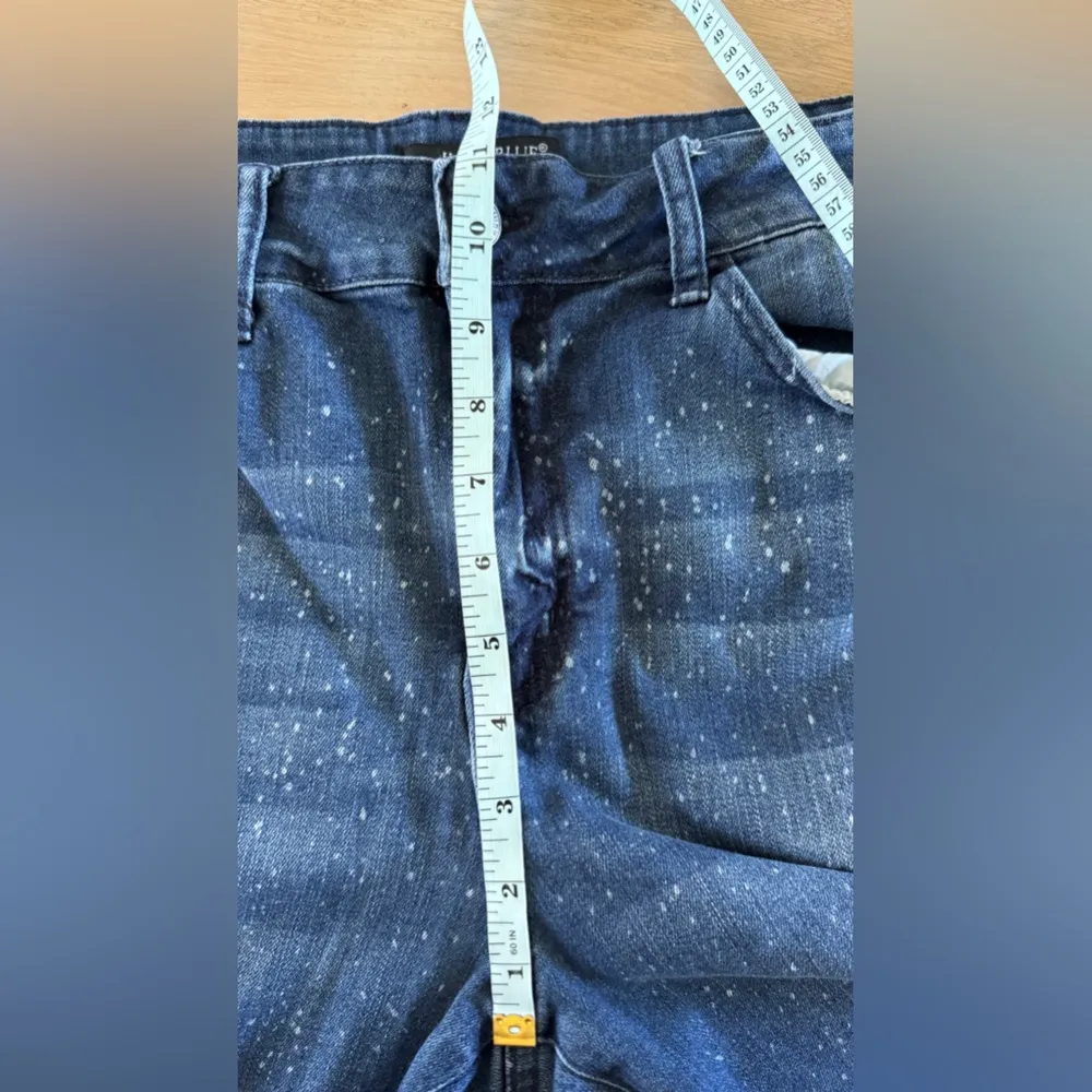 Judy blue mineral wash relaxed fit jeans size 15 / 32 - Image 5