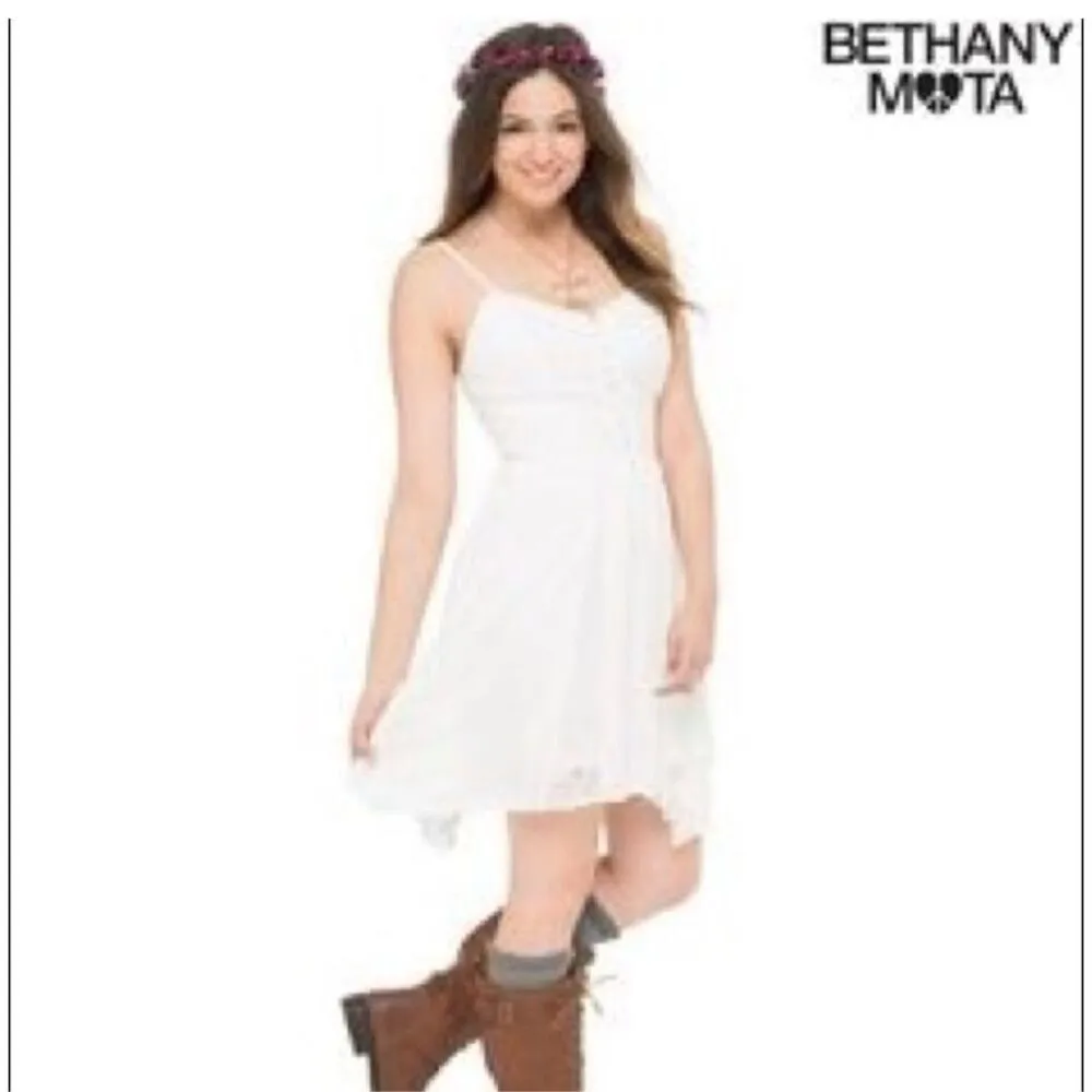 ✨Aeropostale × Bethany Mota Limited Edition White Sz Large Dress✨ - Image 2