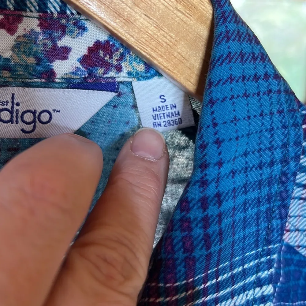 Great Northwest Indigo Cap Sleeve Button-Up Shirt - Women's Size Small- EUC - Image 4