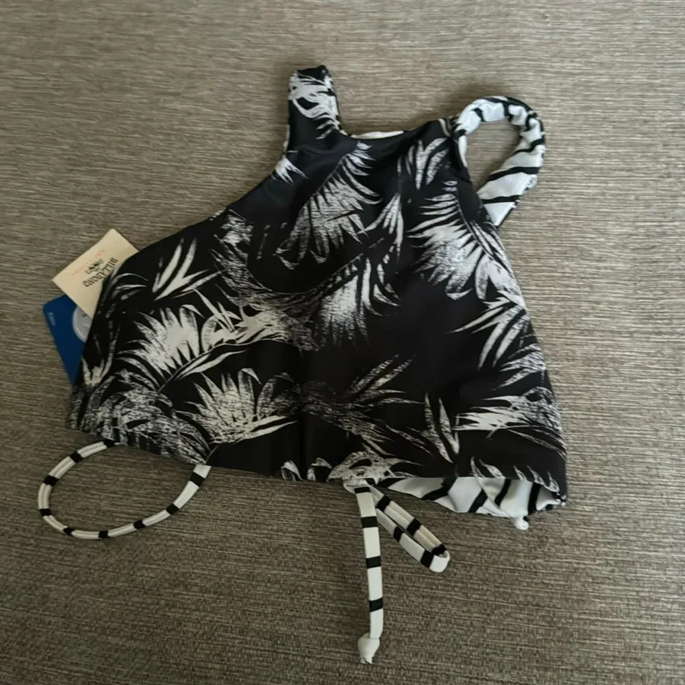 Billabong island time reversible bikini top size M ✨ NWT - Image 2