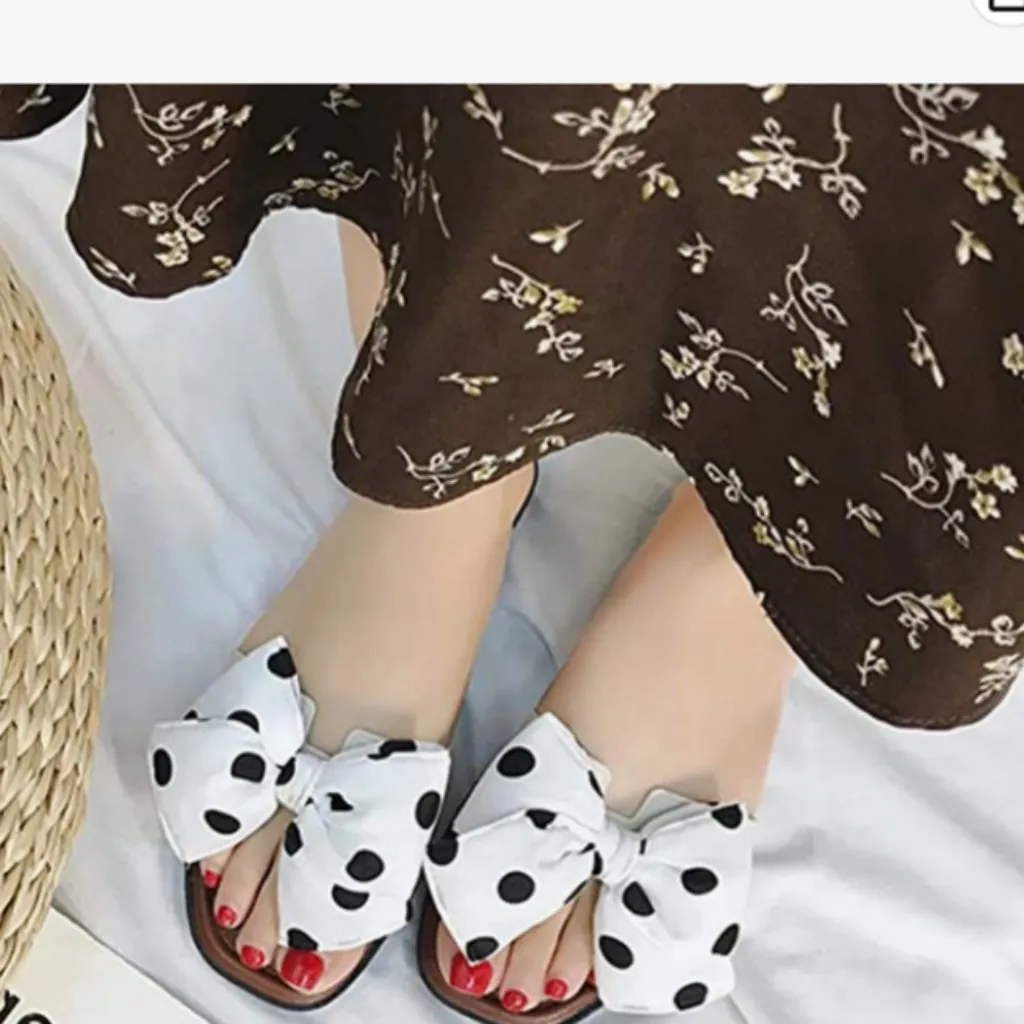 Womens White and Black Bow Accent Slide sz 7 - Image 3