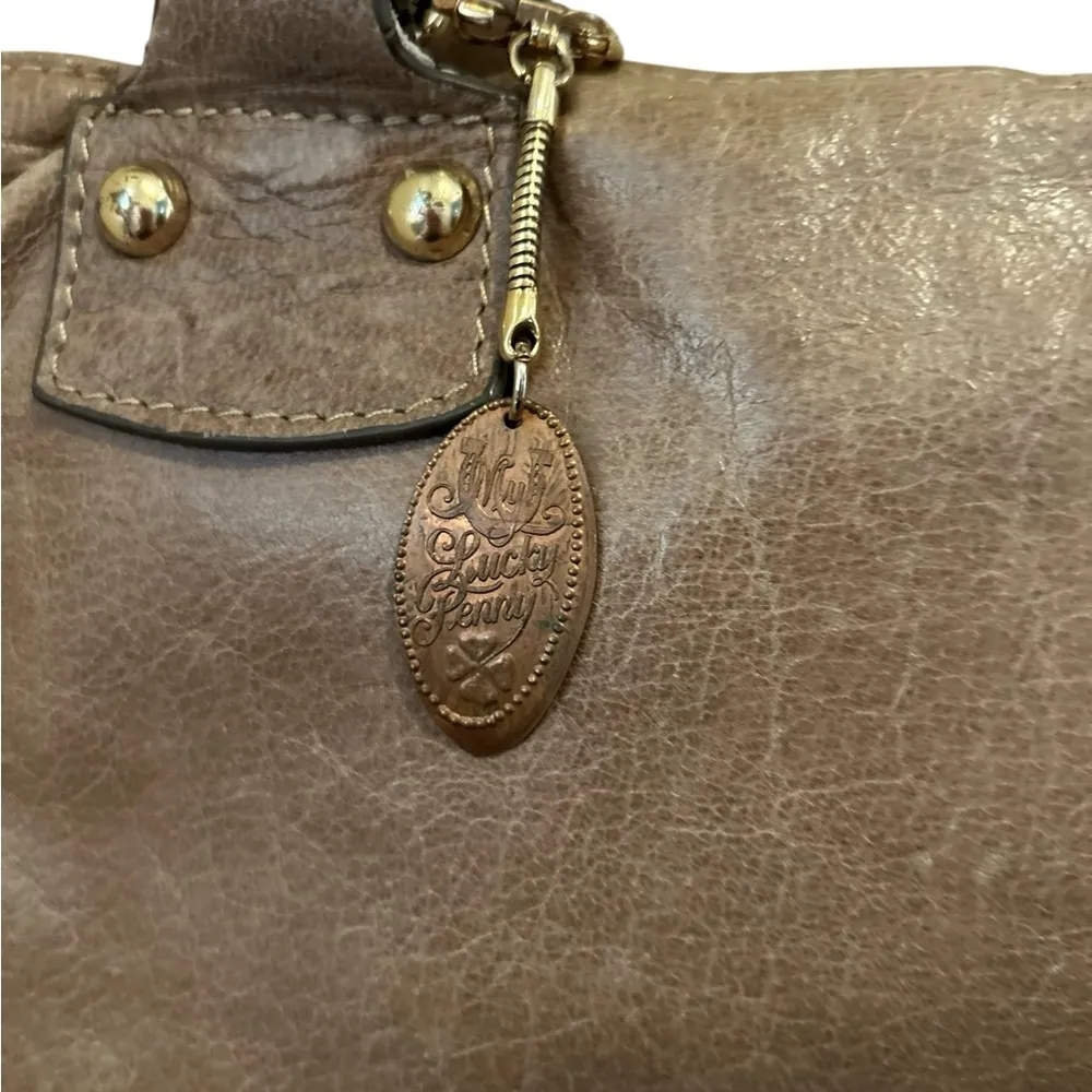 Barr + Barr Women's Brown Leather Shoulder Bag w/ Pockets & Quotes Lining - Image 10