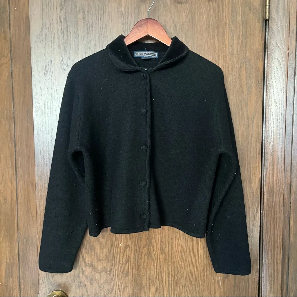 Vintage Herman Geist Black wool blend cardigan jacket with a velvet collar - Image 5