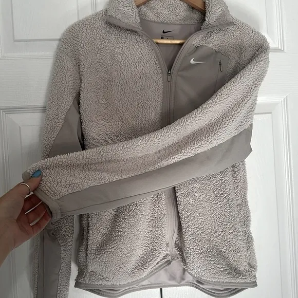 Nike Women’s Full Zip Sherpa‎ Training Jacket - Image 7