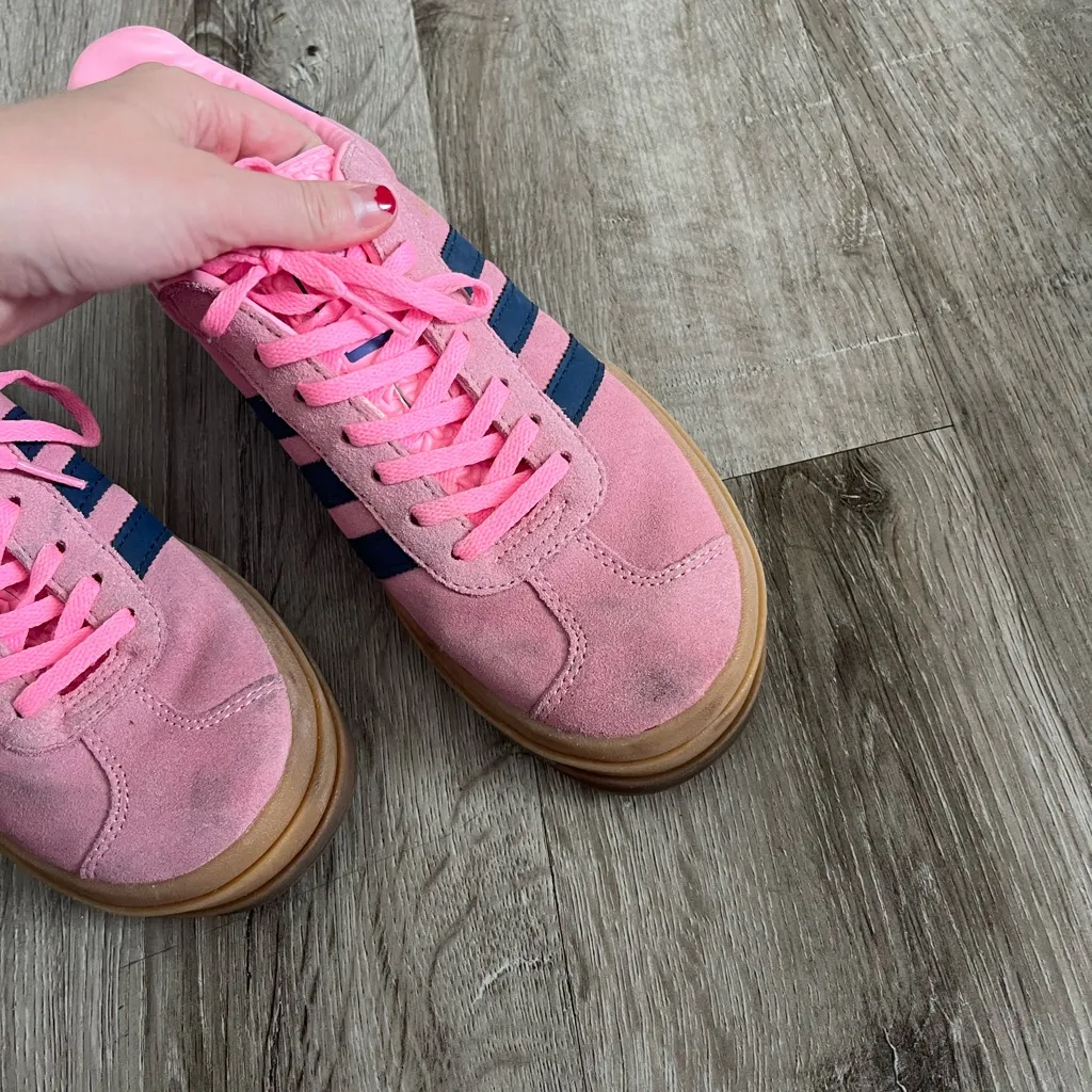 Adidas, Women’s ‘Gazelle Bold’ Platform Sneaker - True Pink, Green, White Size 9 - Image 6