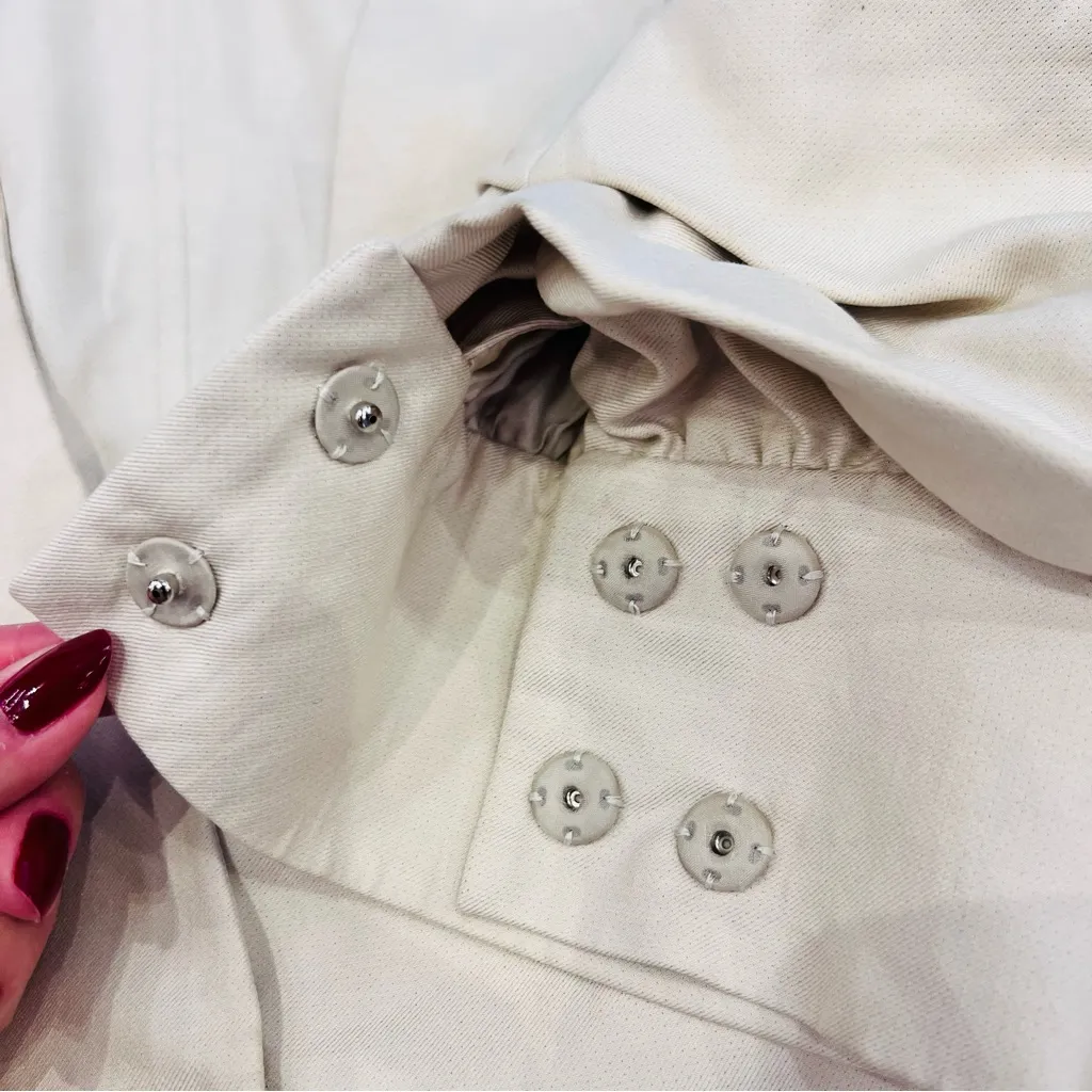 Akris Ivory Short Sleeve Jacket - Image 10