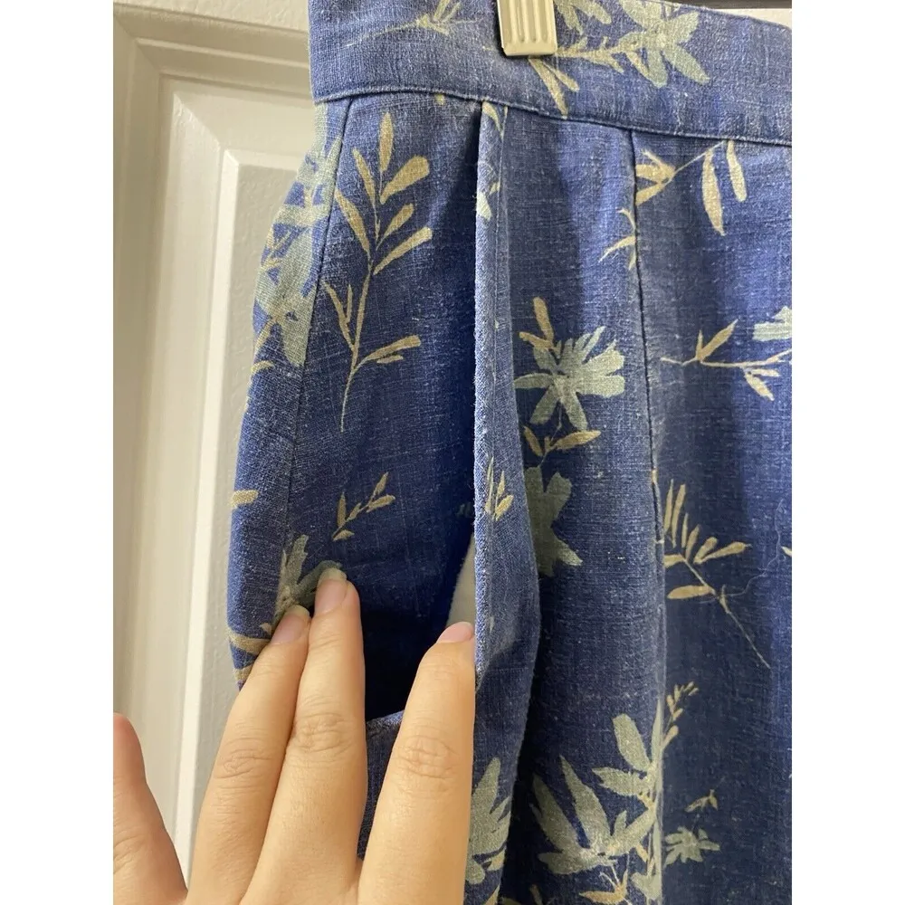 Vintage 1980s L.L. Bean Linen Floral Wrap Skirt Blue Floral Pattern Size 6 - Image 4