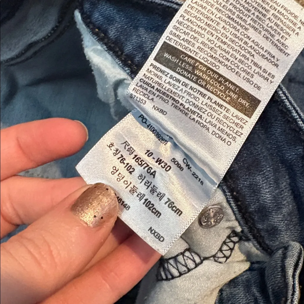 Bundle- Denizen from Levi's Women's Distressed Blue Ankle Jeans - Image 5