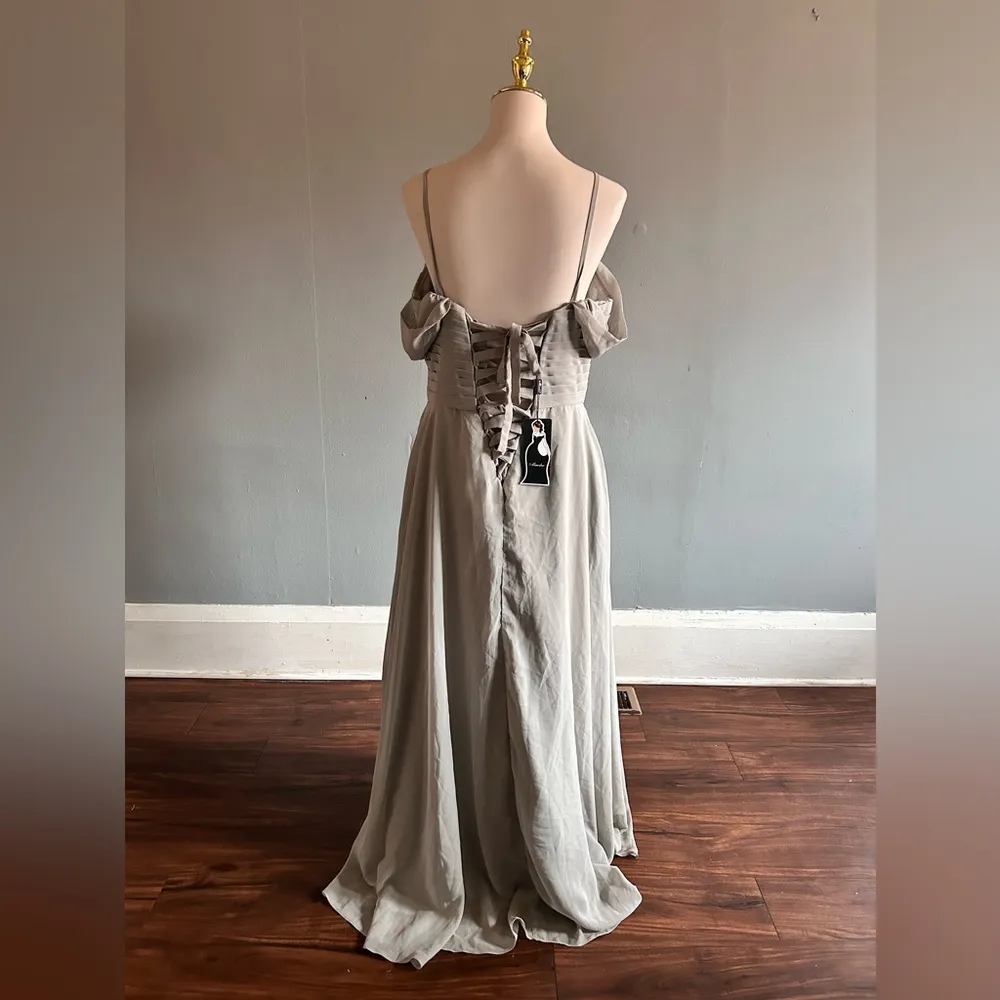 Grey Cold Shoulder Pleated Chiffon Bridesmaid/Prom Dress | Size: 10 w/ Big Cups - Image 3