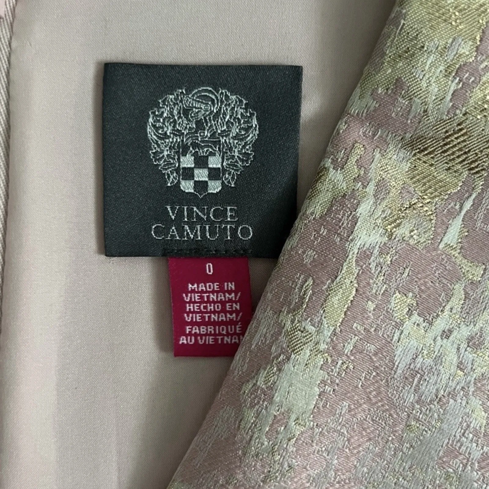 NWT Vince Camuto Blush Pink Metallic Jacquard Satin Split Neck Fit & Flare Dress - Image 6